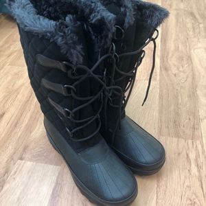 Rugged Outback Faux Fur Lined Lace Up Boots